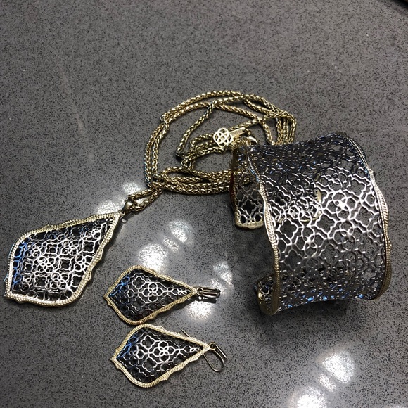 Kendra Scott Jewelry - Kendra Scott Set
